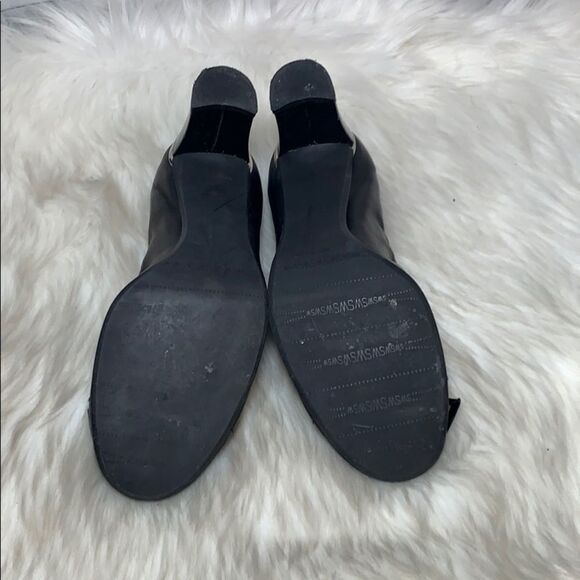 Stuart Weitzman Black Heels Sz 7 Narrow Width - Picture 6 of 6